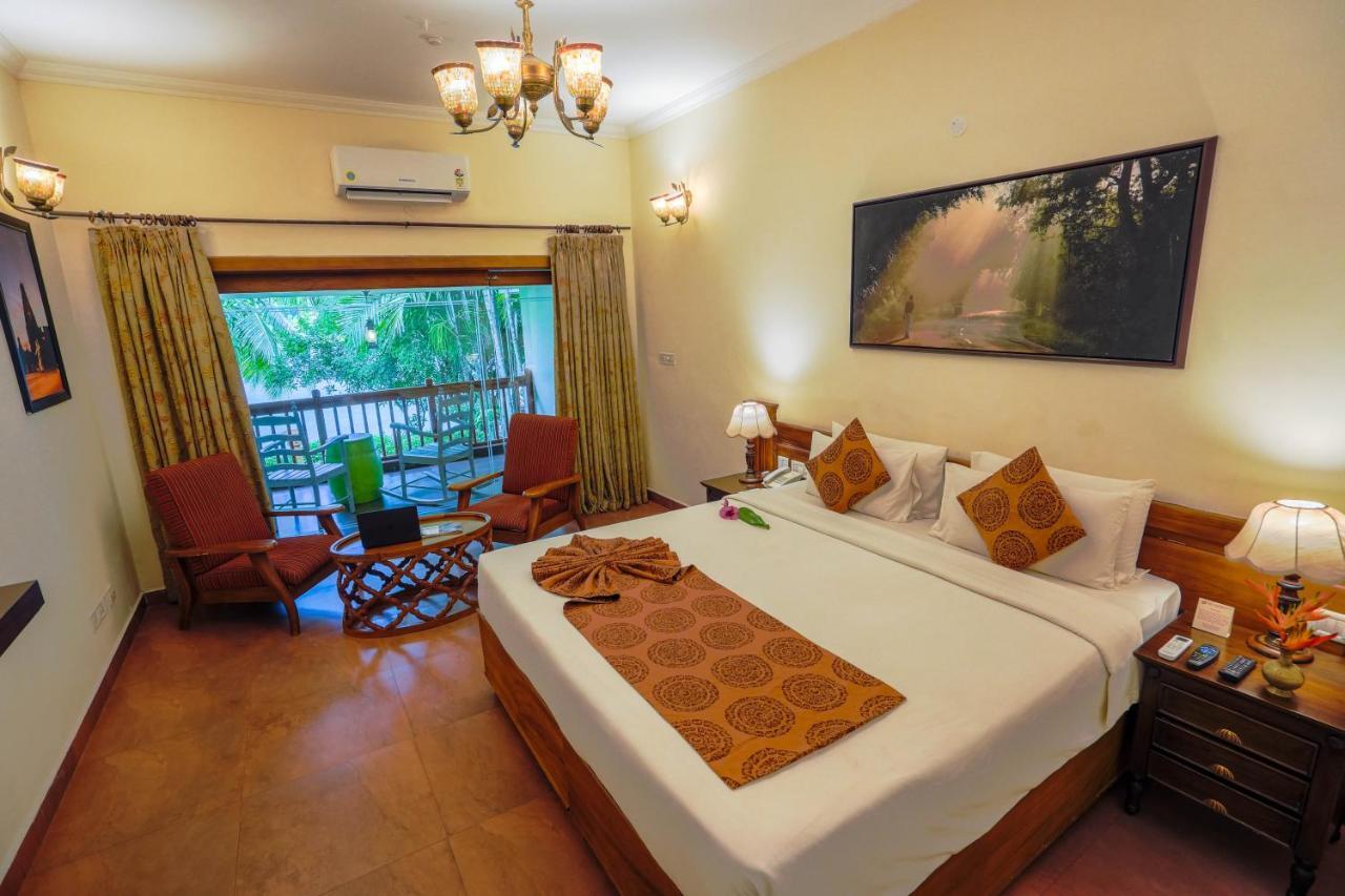 Fragrant Nature Backwater Resort & Ayurveda Spa Kollam Exteriör bild